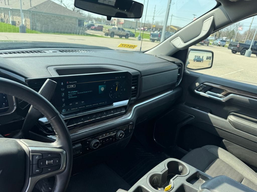 2025 Chevrolet Silverado 1500 LT LT1