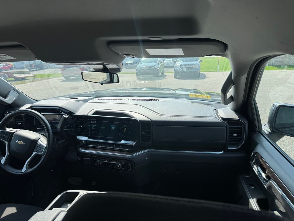 2025 Chevrolet Silverado 1500 LT LT1