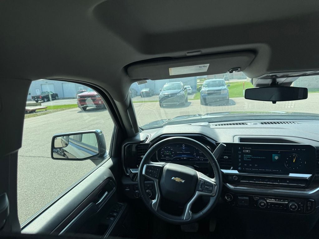 2025 Chevrolet Silverado 1500 LT LT1