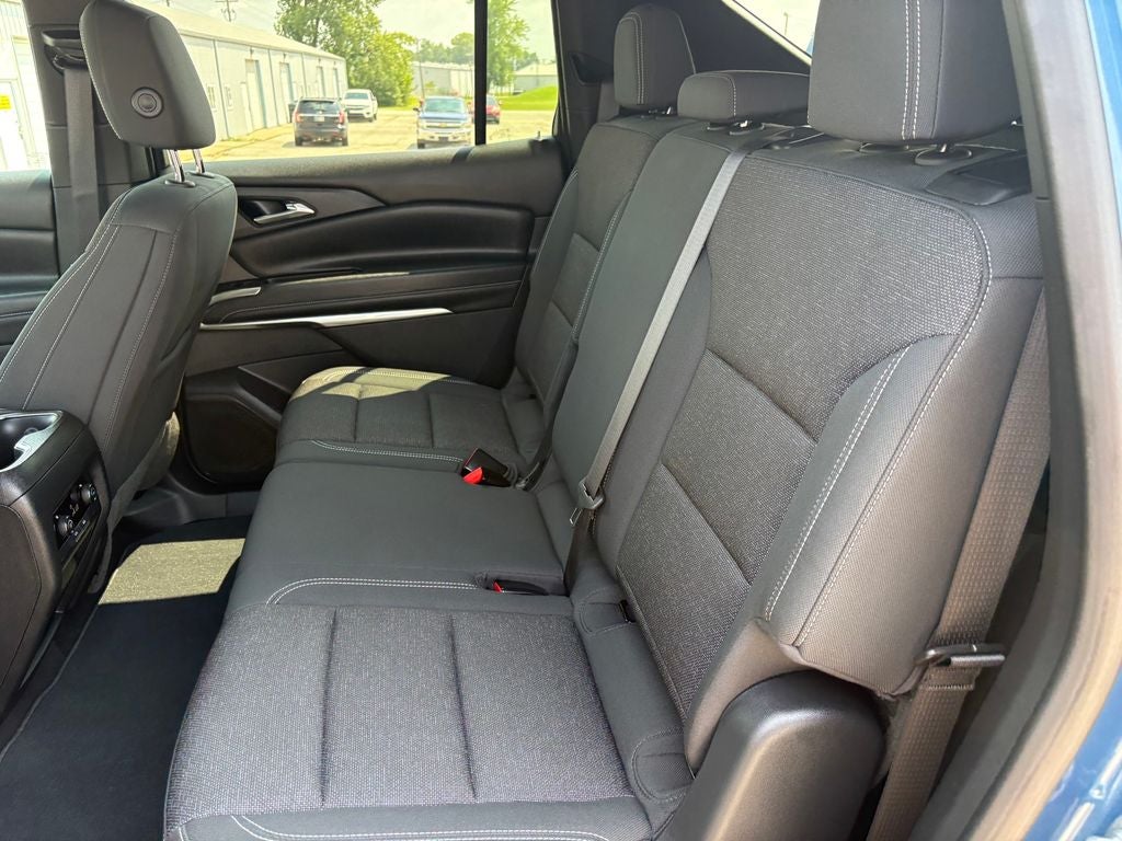 2024 Chevrolet Traverse LS
