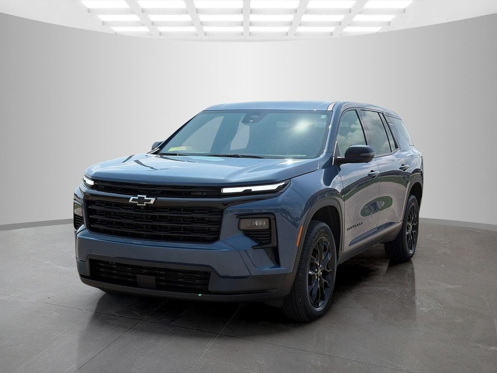 2024 Chevrolet Traverse LS