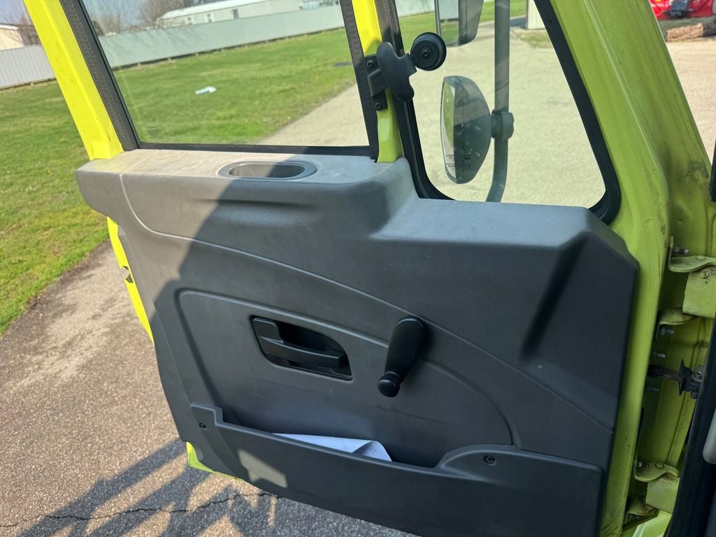 2008 International 4000 Base