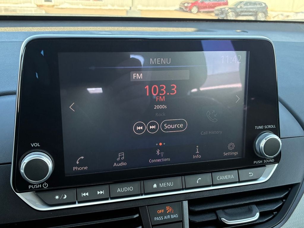 2025 Nissan Altima 2.5 SR