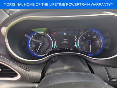 2027 Chrysler Pacifica Select