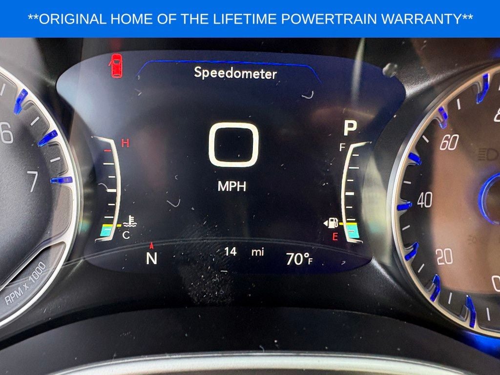 2027 Chrysler Pacifica Select