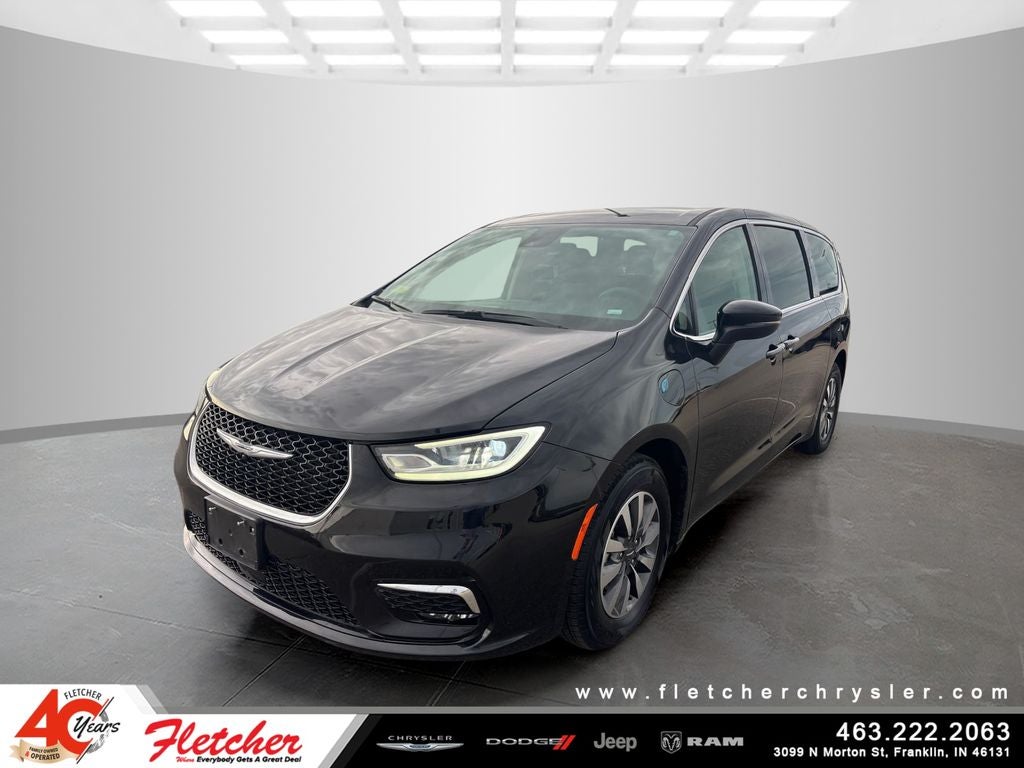 2023 Chrysler Pacifica Hybrid Touring L