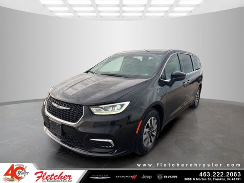 2023 Chrysler Pacifica Hybrid Touring L