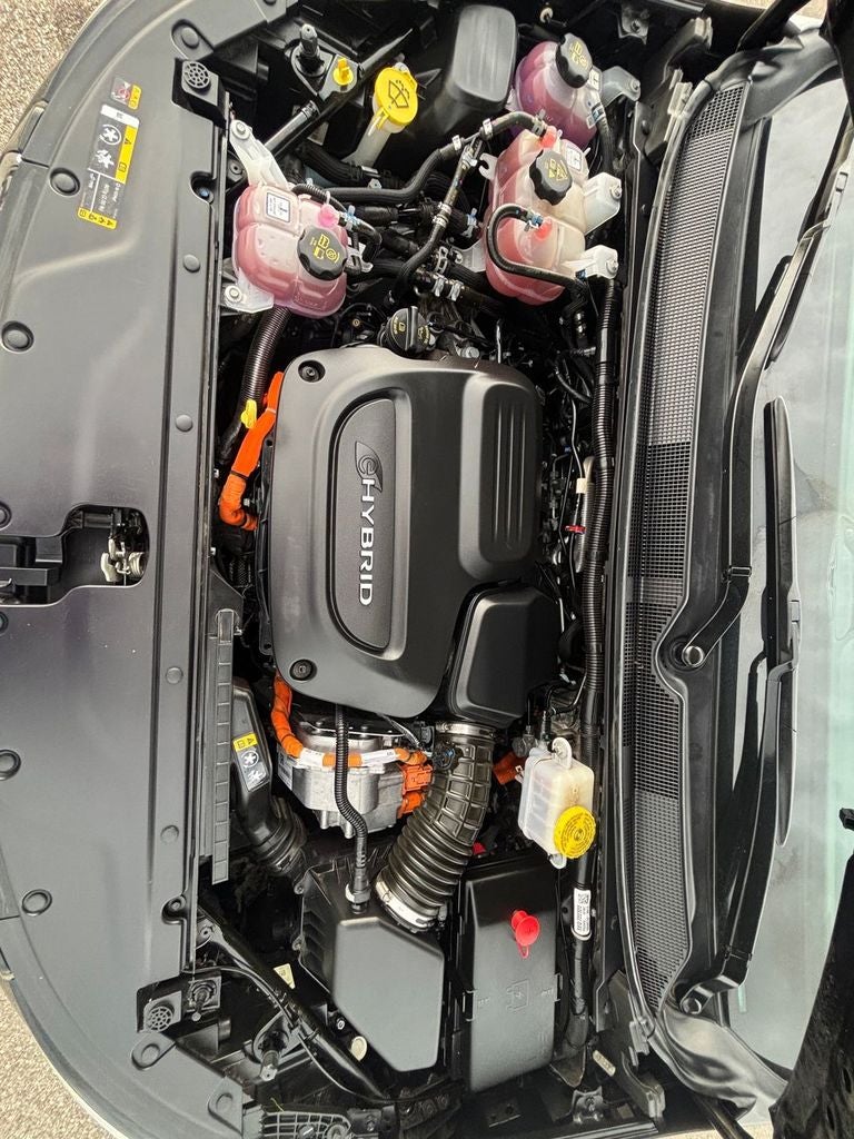 2023 Chrysler Pacifica Hybrid Touring L