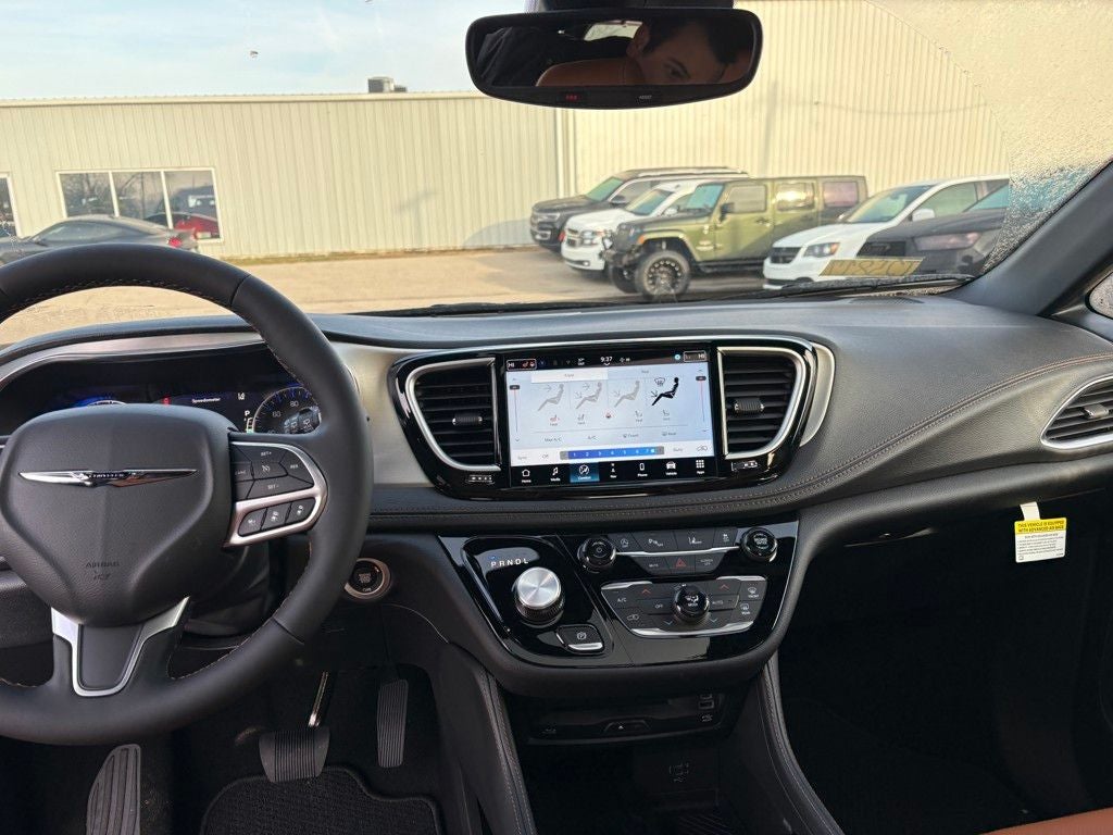 2026 Chrysler Pacifica Pinnacle