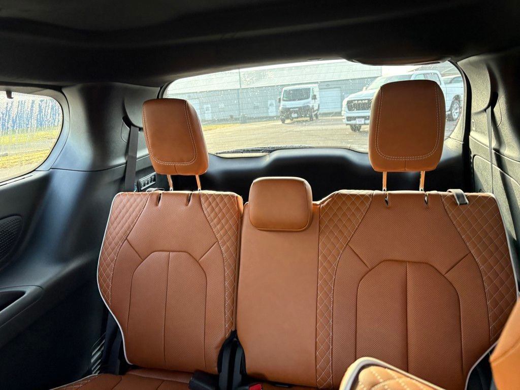 2026 Chrysler Pacifica Pinnacle