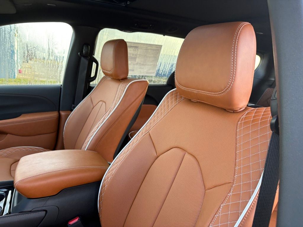 2026 Chrysler Pacifica Pinnacle