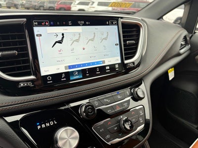 2026 Chrysler Pacifica Pinnacle