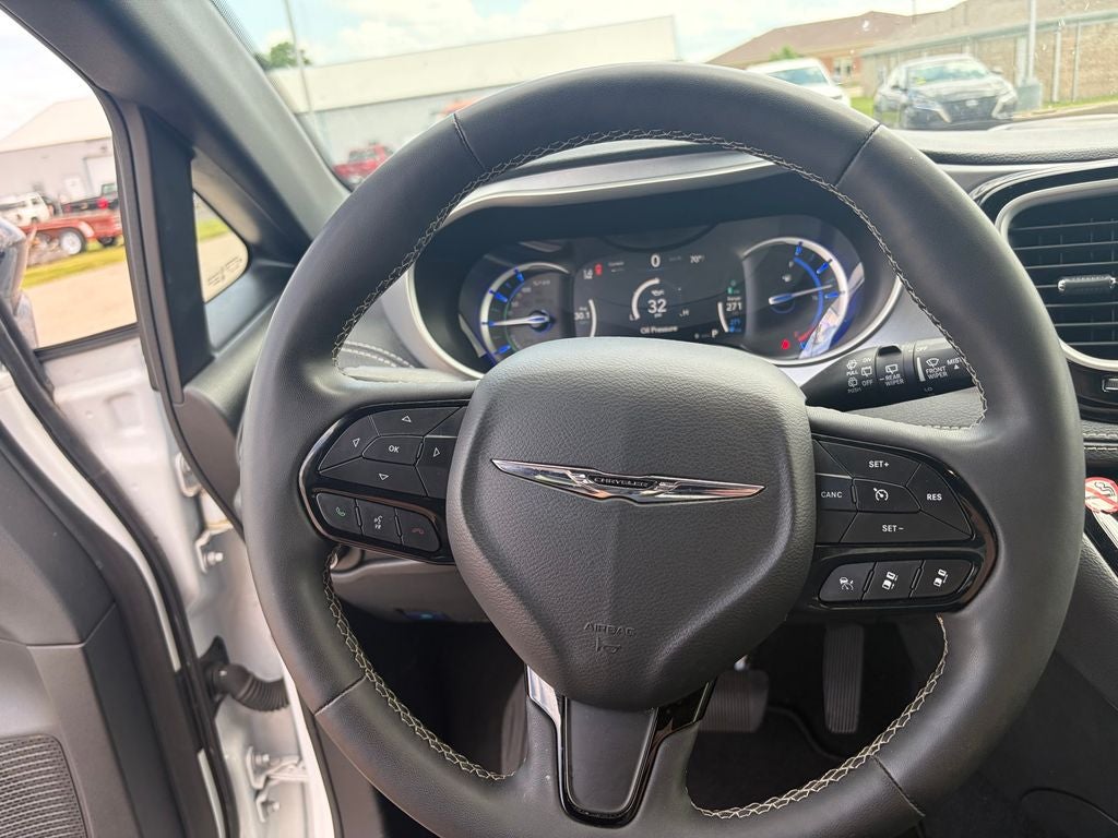 2024 Chrysler Pacifica Hybrid Select S Appearance