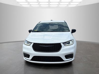 2024 Chrysler Pacifica Hybrid Select S Appearance