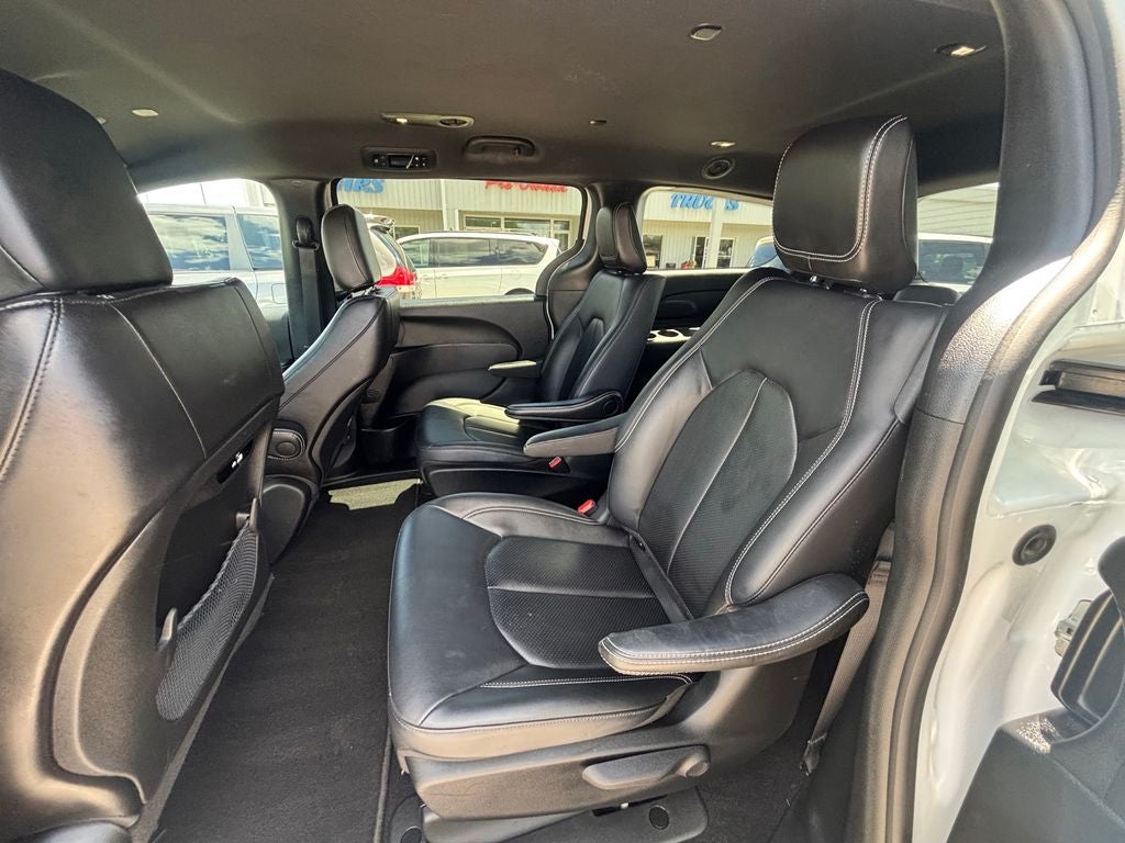 2024 Chrysler Pacifica Hybrid Select S Appearance
