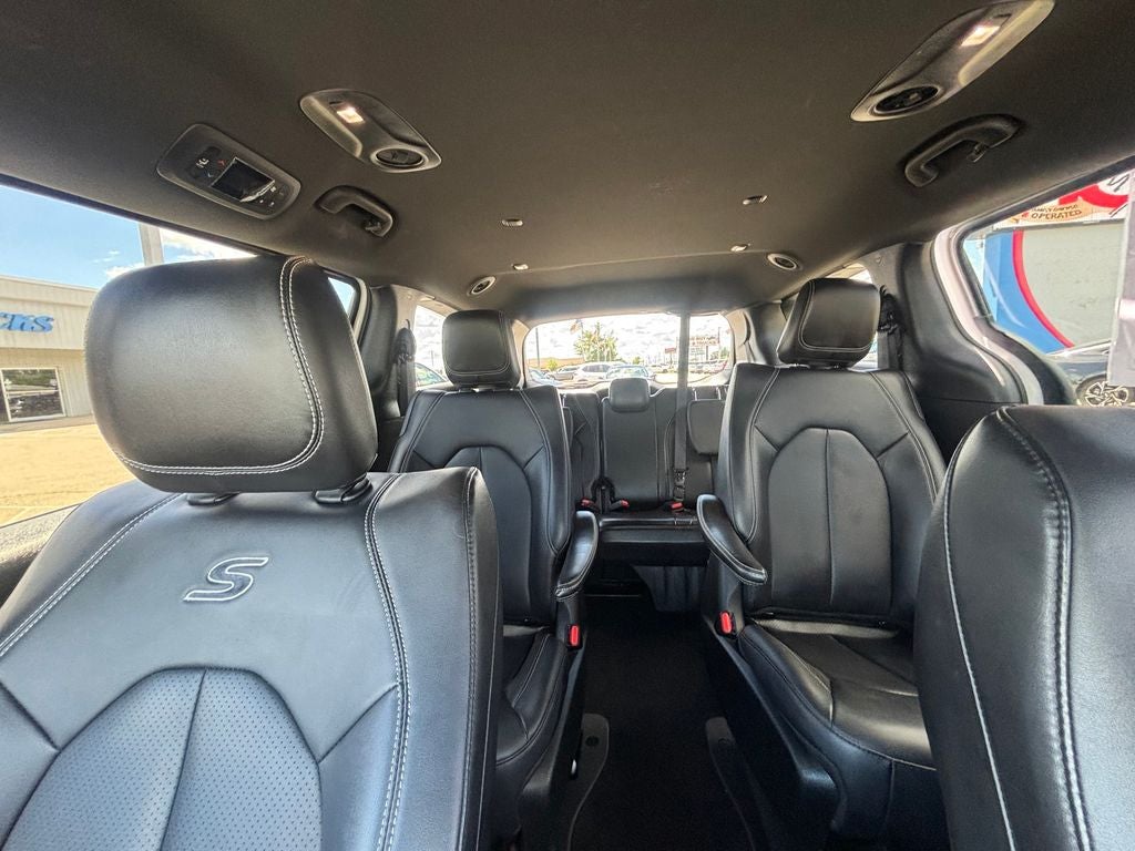 2024 Chrysler Pacifica Hybrid Select S Appearance