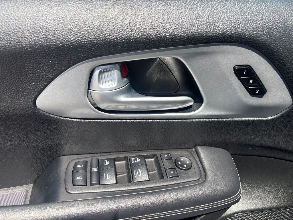 2024 Chrysler Pacifica Hybrid Select S Appearance
