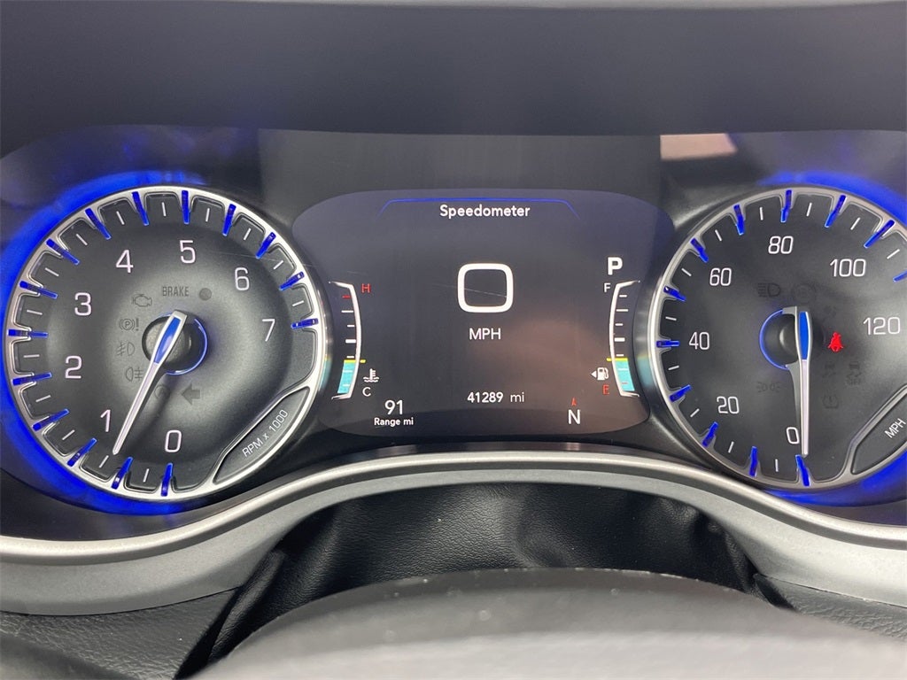 2024 Chrysler Pacifica Touring L