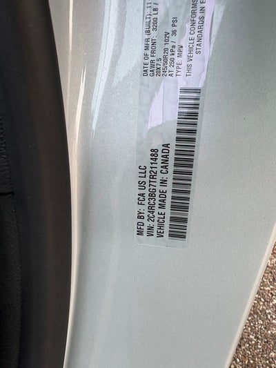 2026 Chrysler Pacifica Select