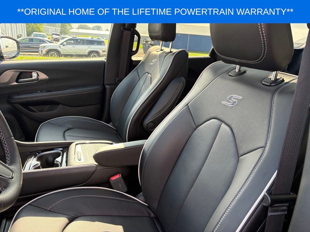 2027 Chrysler Pacifica Limited
