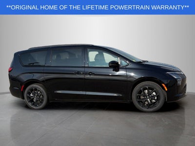 2027 Chrysler Pacifica Limited