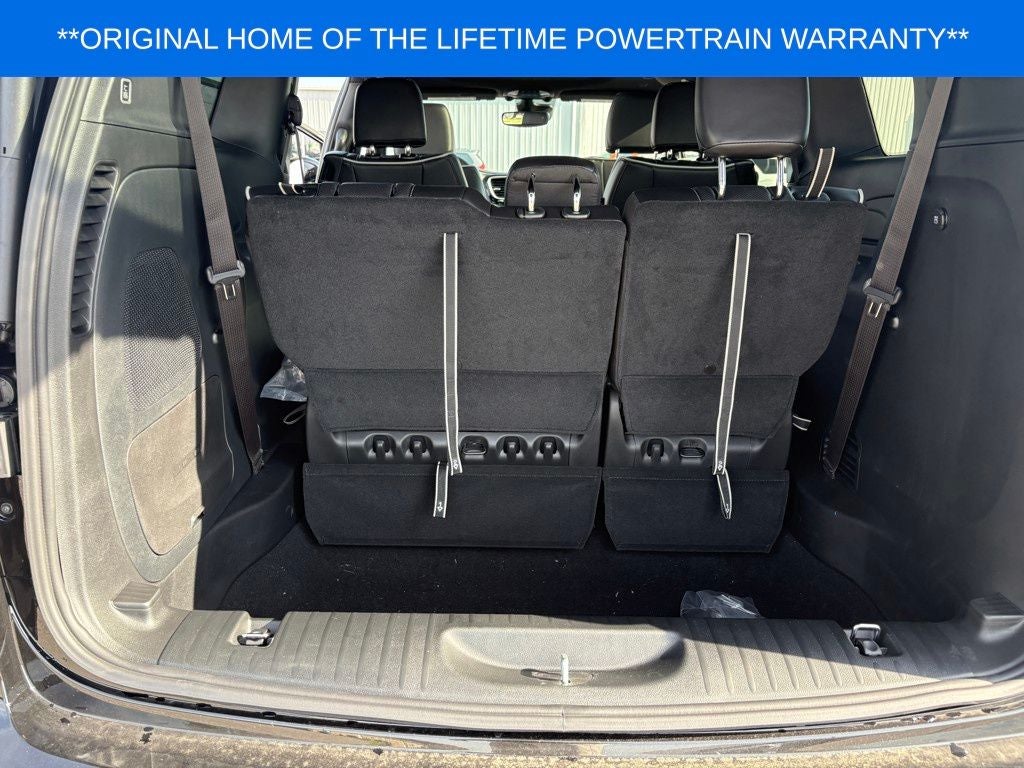 2027 Chrysler Pacifica Limited