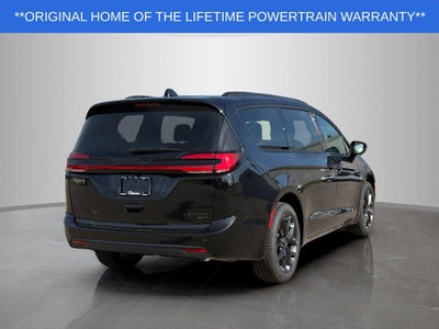 2027 Chrysler Pacifica Limited