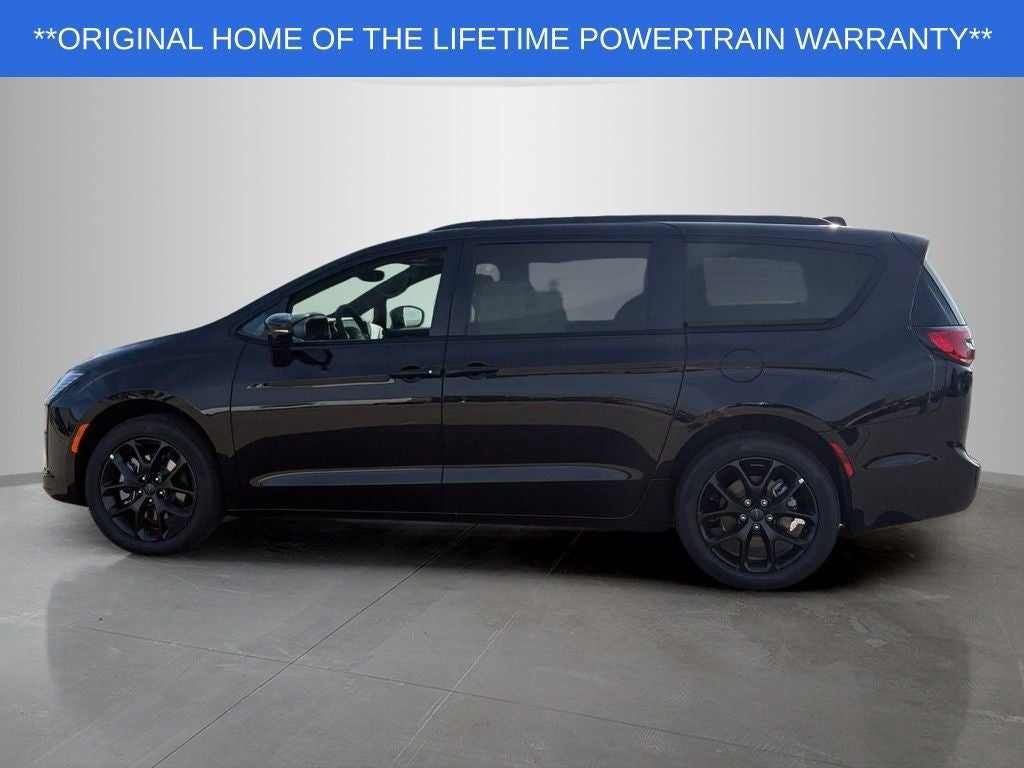 2027 Chrysler Pacifica Limited