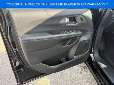 2027 Chrysler Pacifica Limited