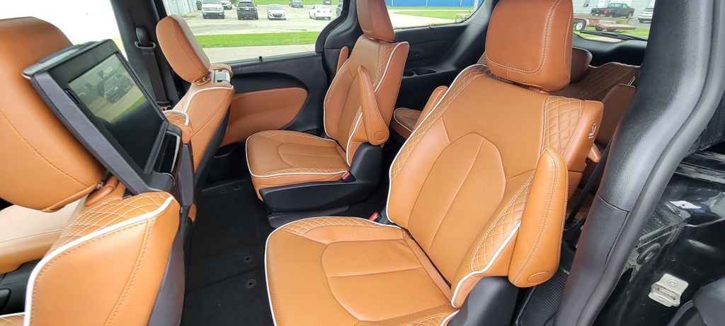 2025 Chrysler Pacifica Pinnacle
