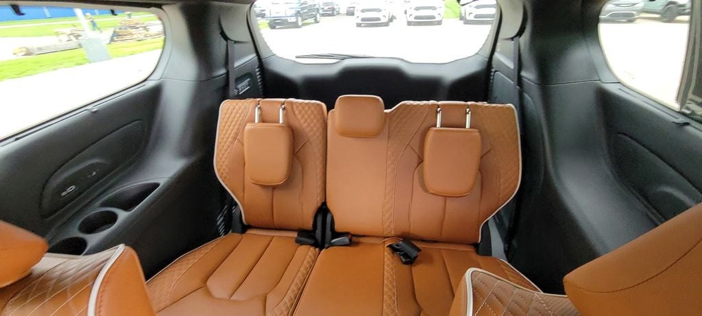 2025 Chrysler Pacifica Pinnacle