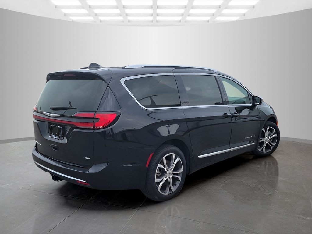 2025 Chrysler Pacifica Pinnacle