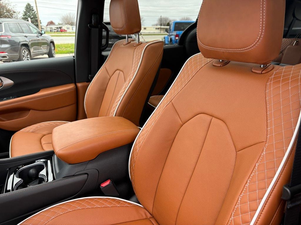 2026 Chrysler Pacifica Pinnacle