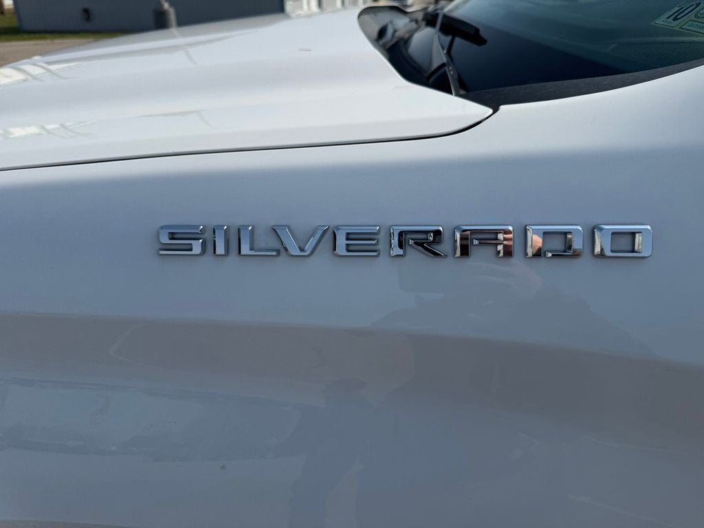 2025 Chevrolet Silverado 1500 LT LT1