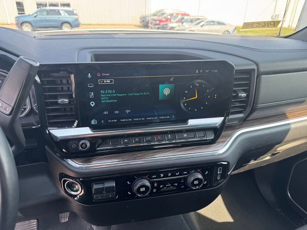 2025 Chevrolet Silverado 1500 LT LT1