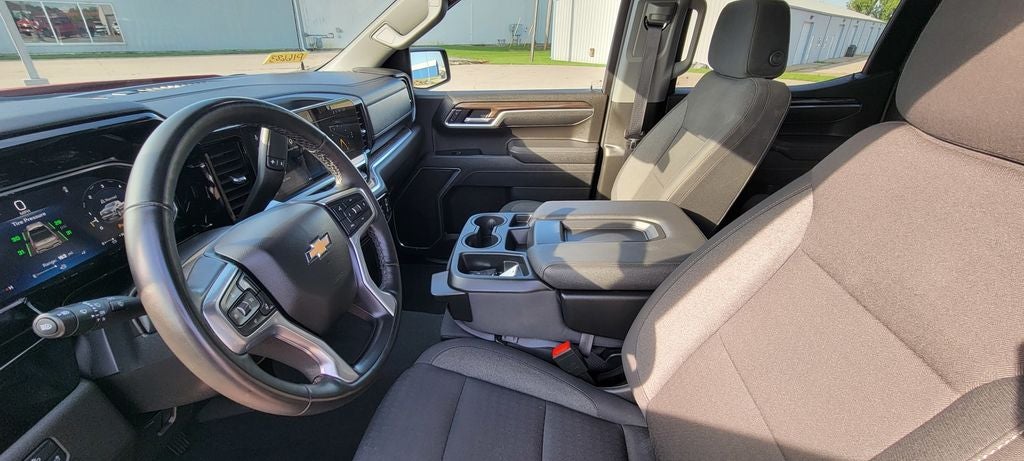 2026 Chevrolet Silverado 1500 LT LT1
