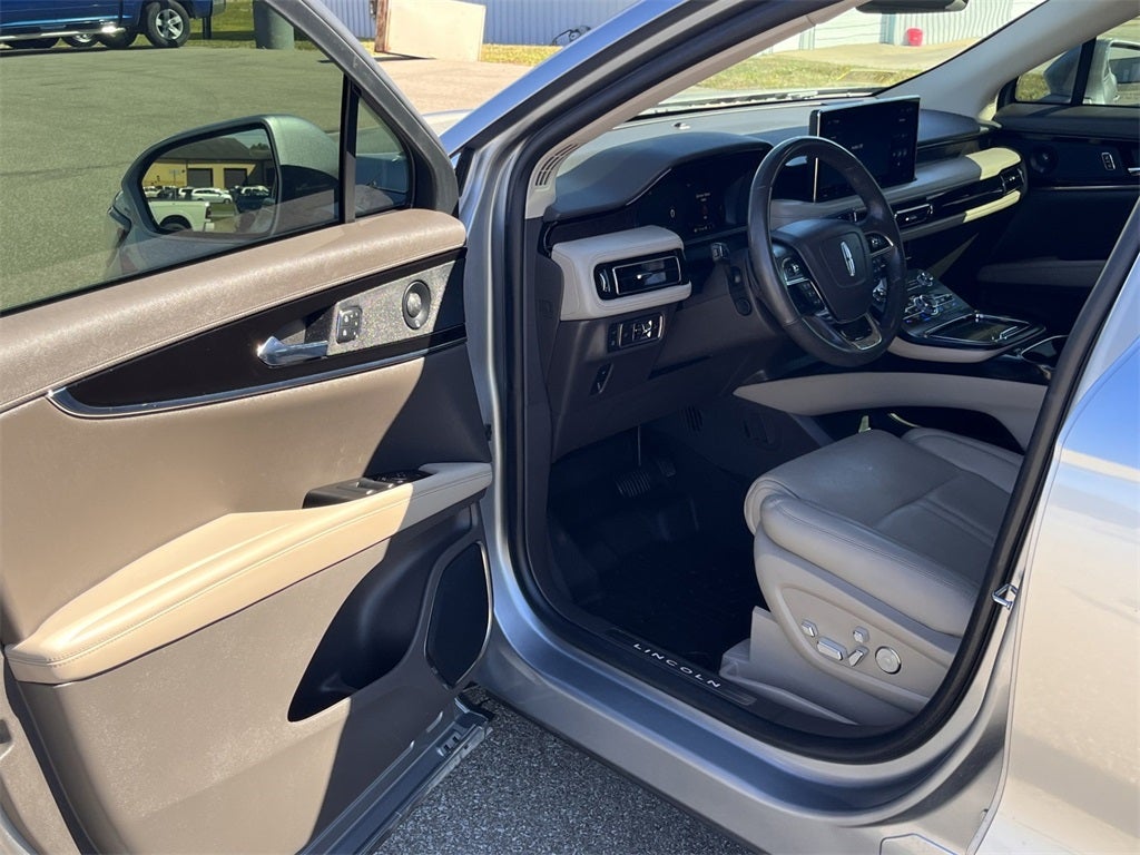 2021 Lincoln Nautilus Reserve