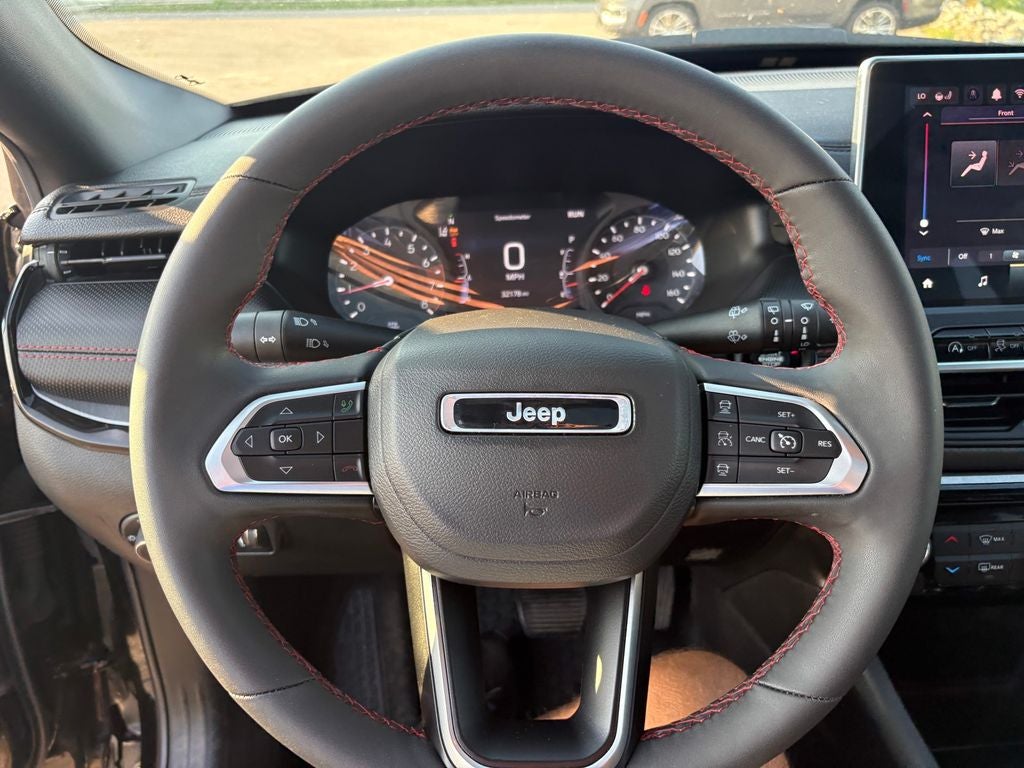 2025 Jeep Compass Trailhawk