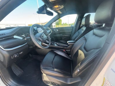 2024 Jeep Compass Latitude Lux