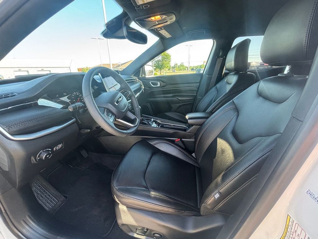 2024 Jeep Compass Latitude Lux