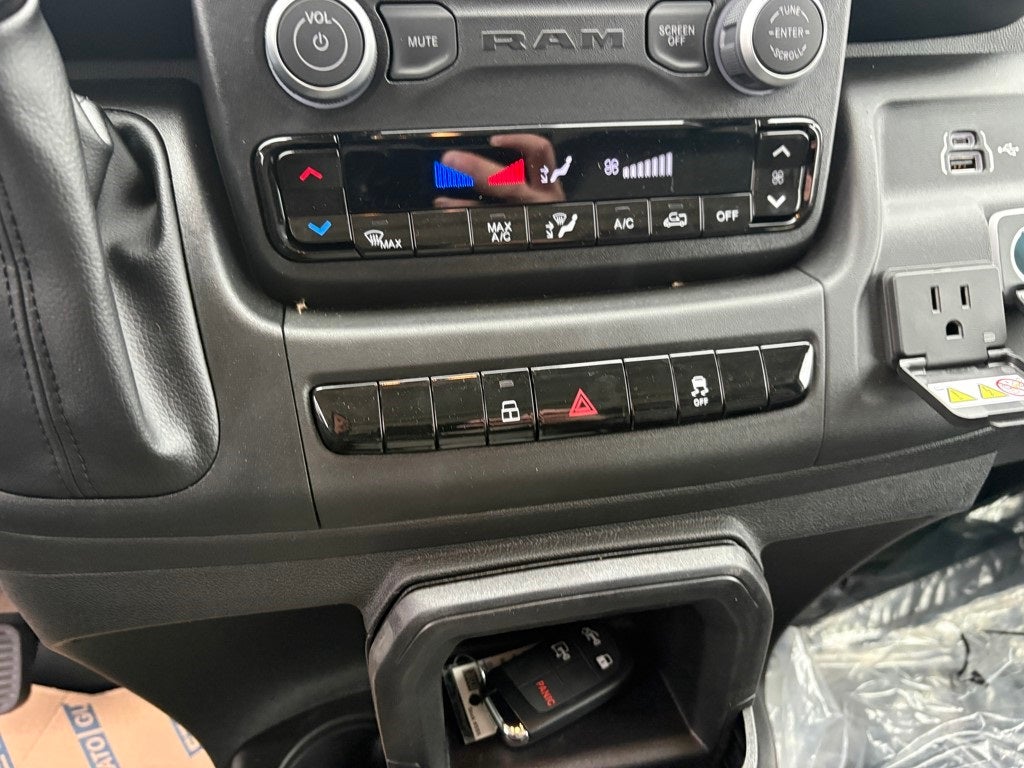 2026 RAM ProMaster 1500 Low Roof