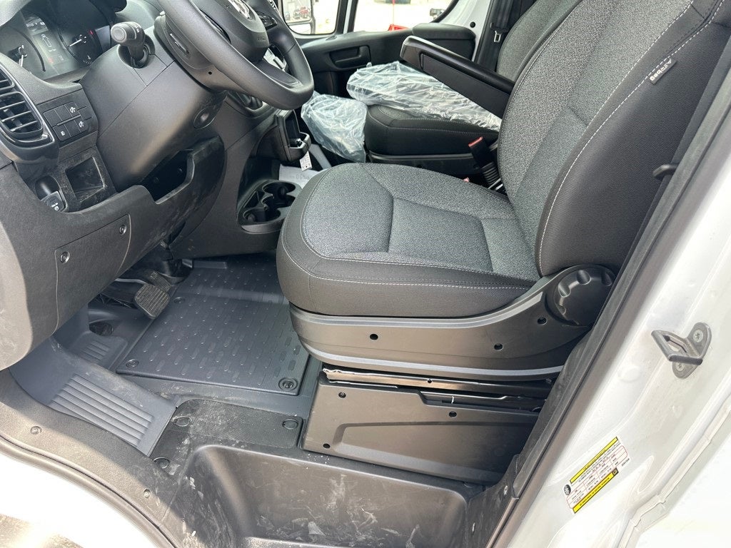 2025 RAM ProMaster 1500 Low Roof
