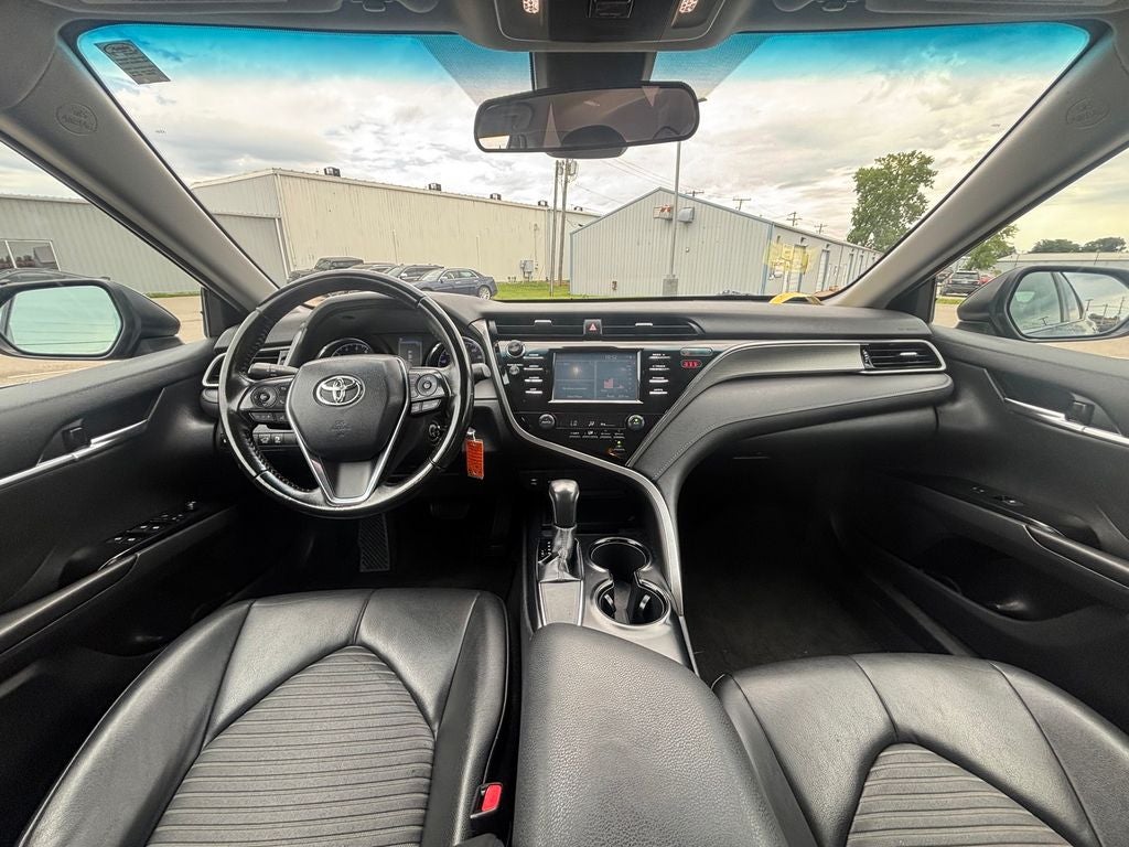 2019 Toyota Camry SE