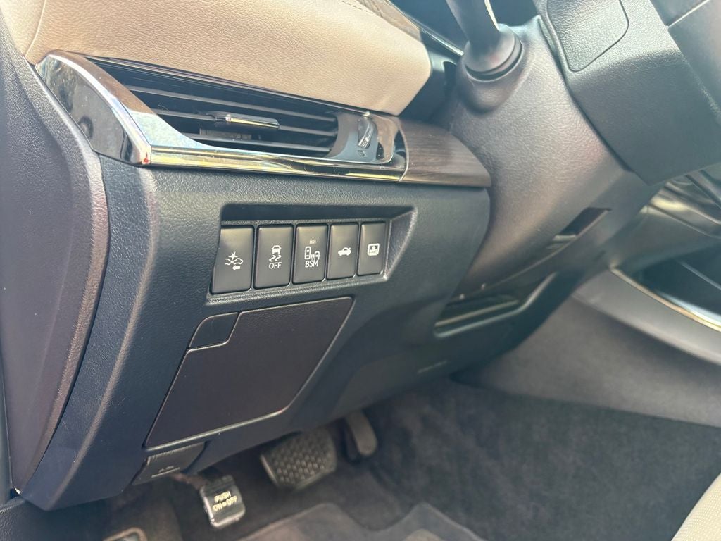 2016 Toyota Avalon Limited