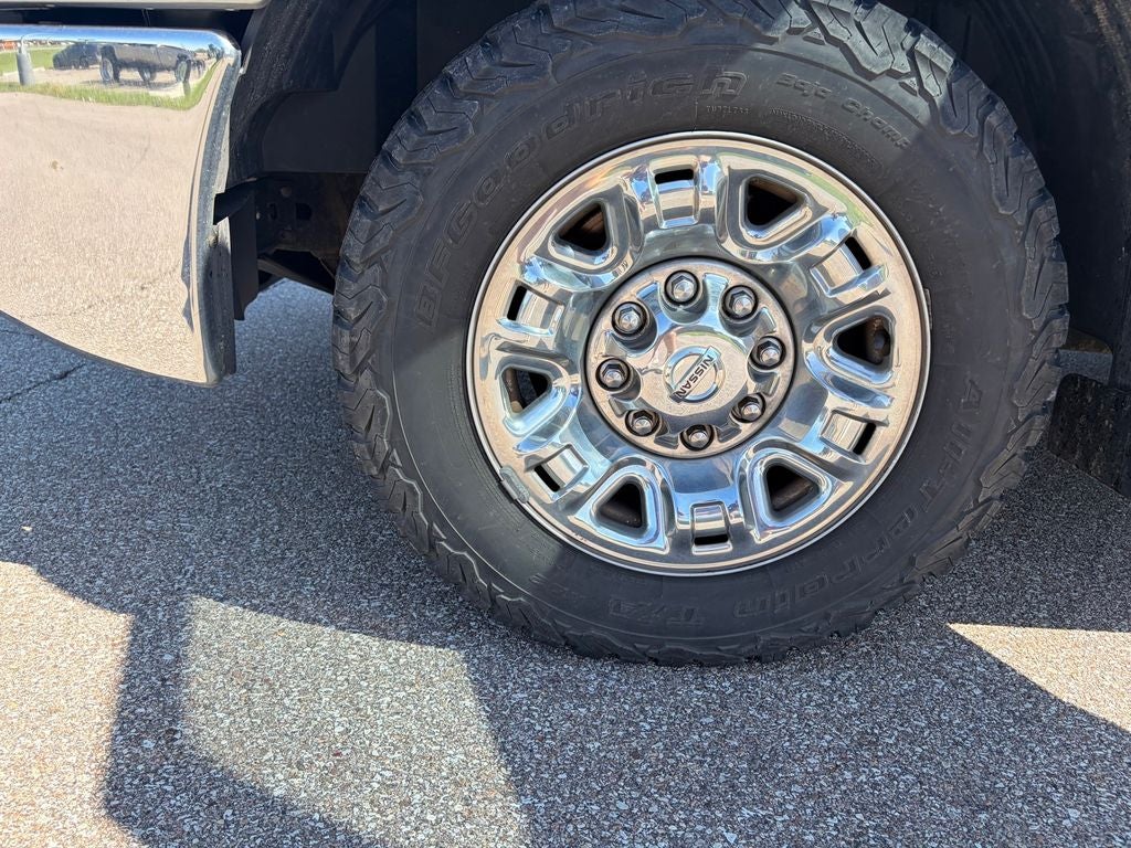 2016 Nissan NV Passenger SL