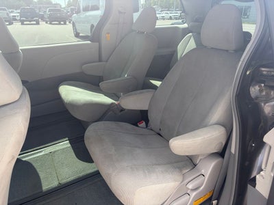 2014 Toyota Sienna L 7 Passenger