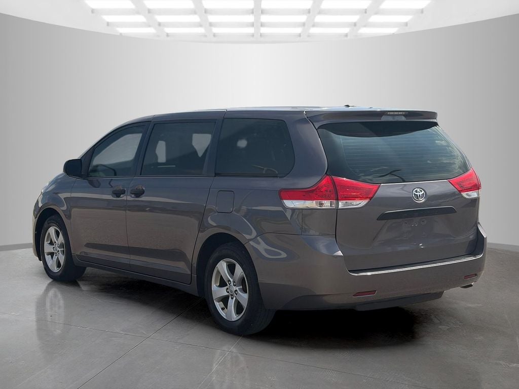 2014 Toyota Sienna L 7 Passenger
