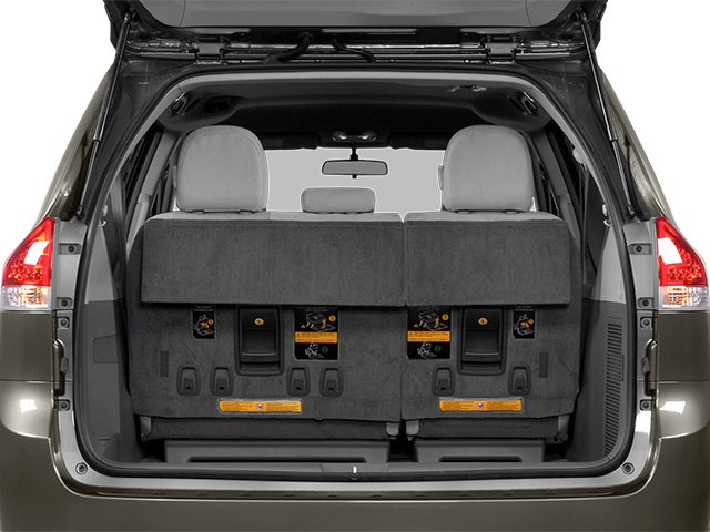 2014 Toyota Sienna L 7 Passenger