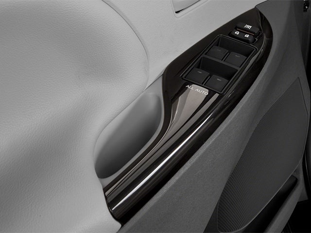 2014 Toyota Sienna L 7 Passenger