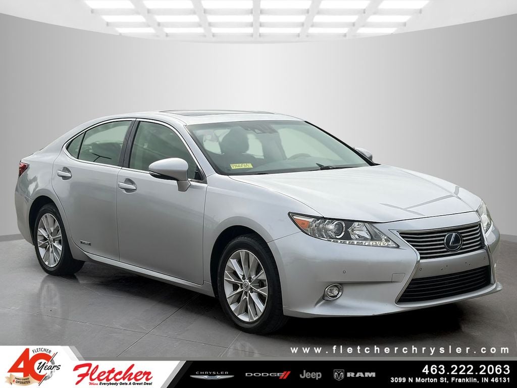 2014 Lexus ES 350 300h's photo
